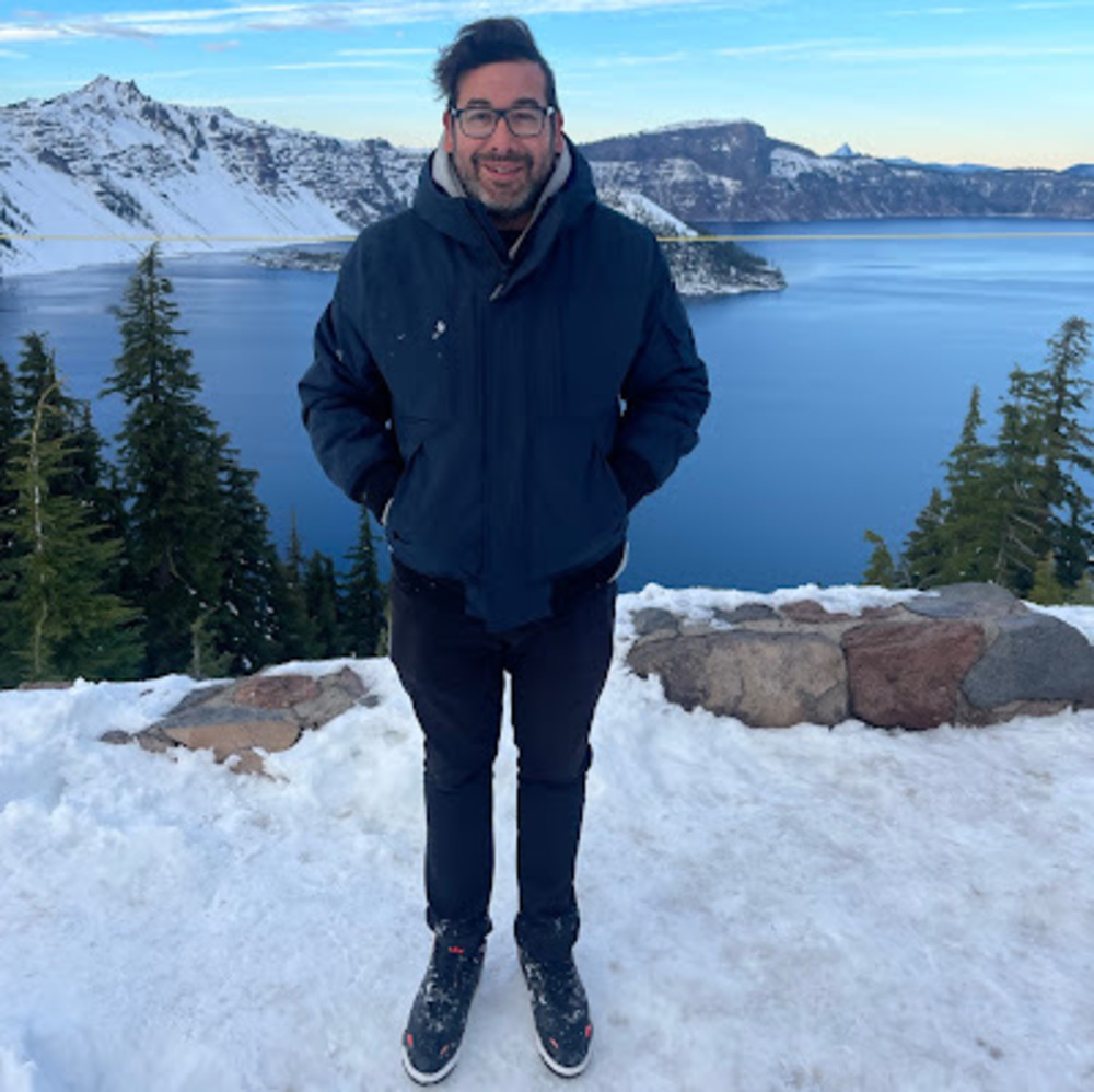 Meet your Posher, Matias